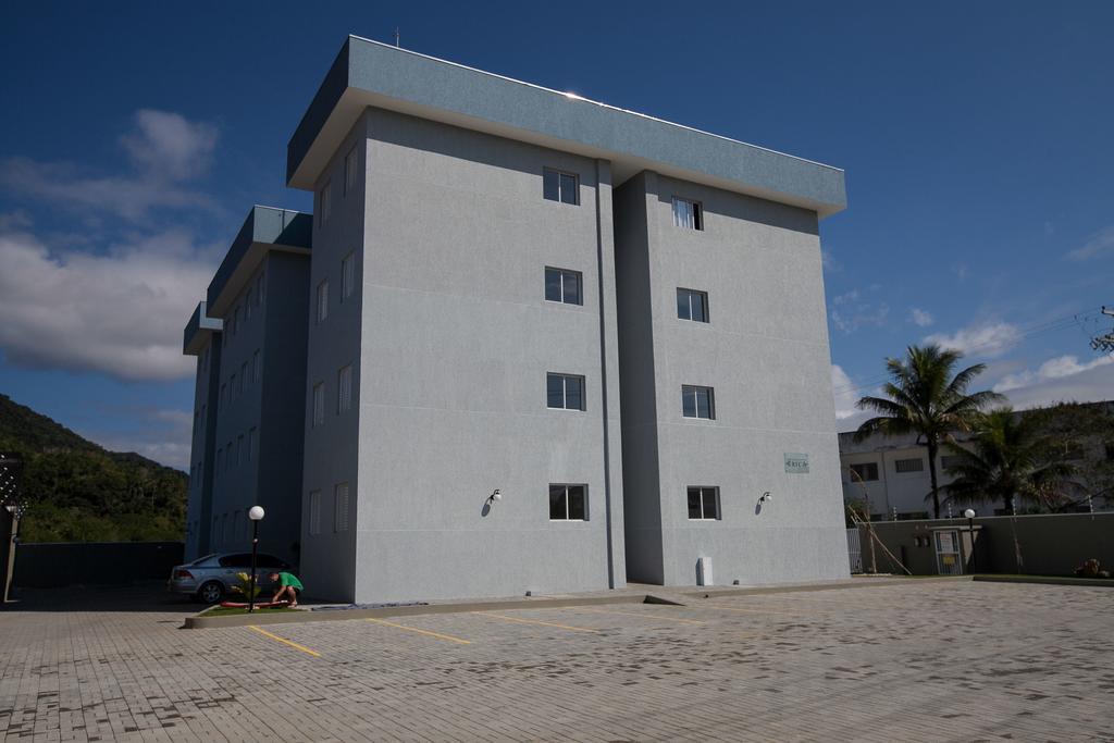 Apartamento Erica Itagua Proximo Da Praia Grande Ubatuba Eksteriør bilde